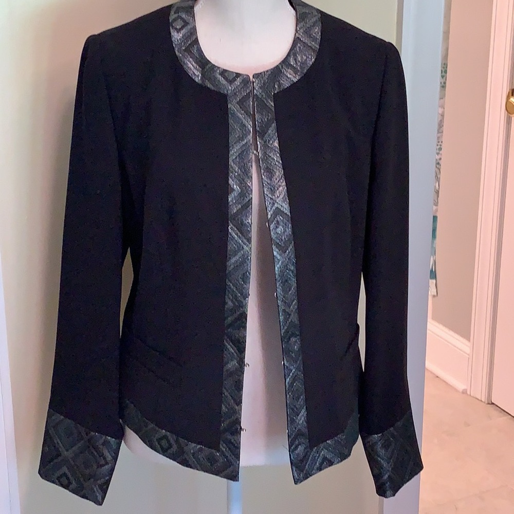 Nicola’s Woman’s Jacket with Skirt